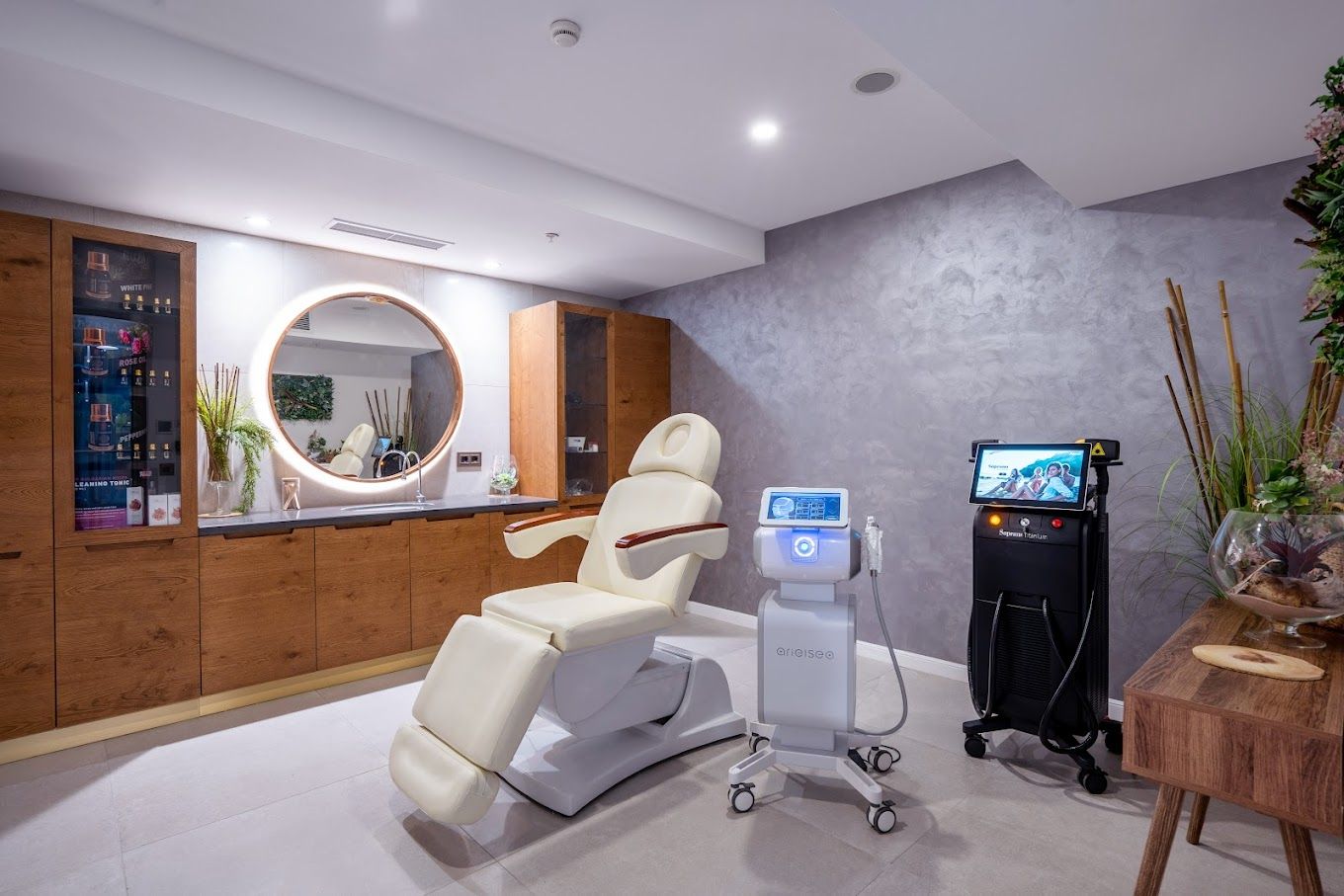 AF1QipM7_LkN_CZEYxco3MeSEBKuVgkyooz3yK77oN06_s1360-w1360-h1020